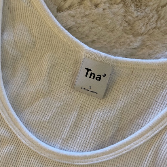 TNA White Ribbed Crop Top - Picture 3 of 3